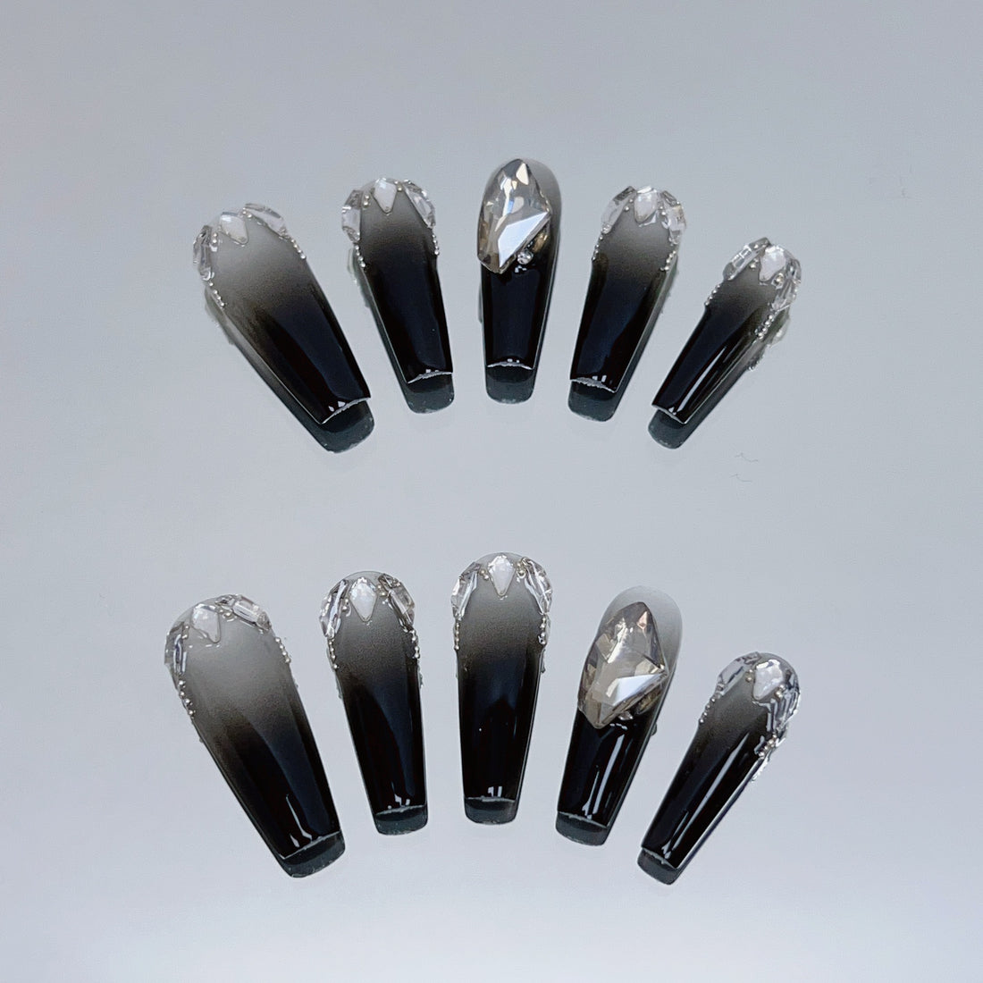 Martini - Leah Nail Queen