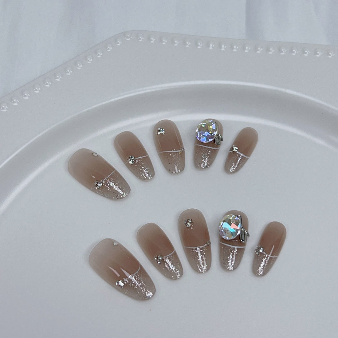 Dreamy Fantasy - Leah Nail Queen