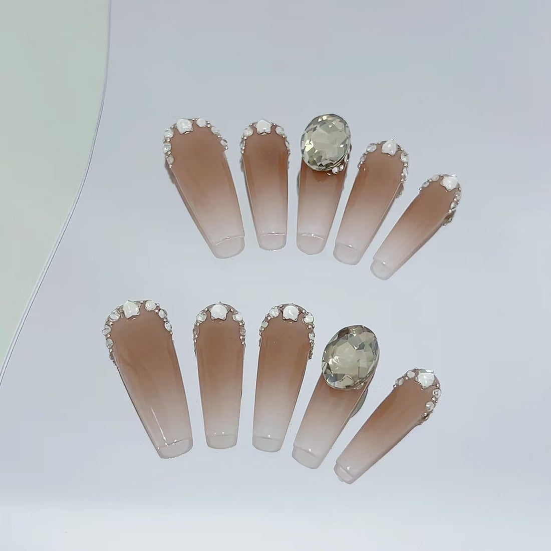 Manhattan - Leah Nail Queen