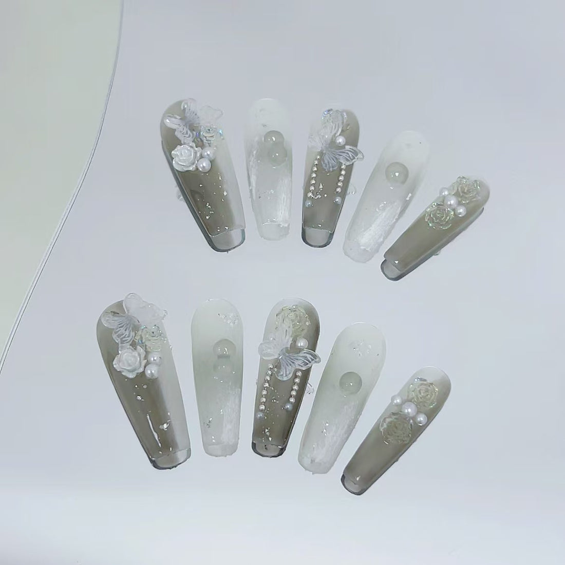 Dremy Blossom - Leah Nail Queen