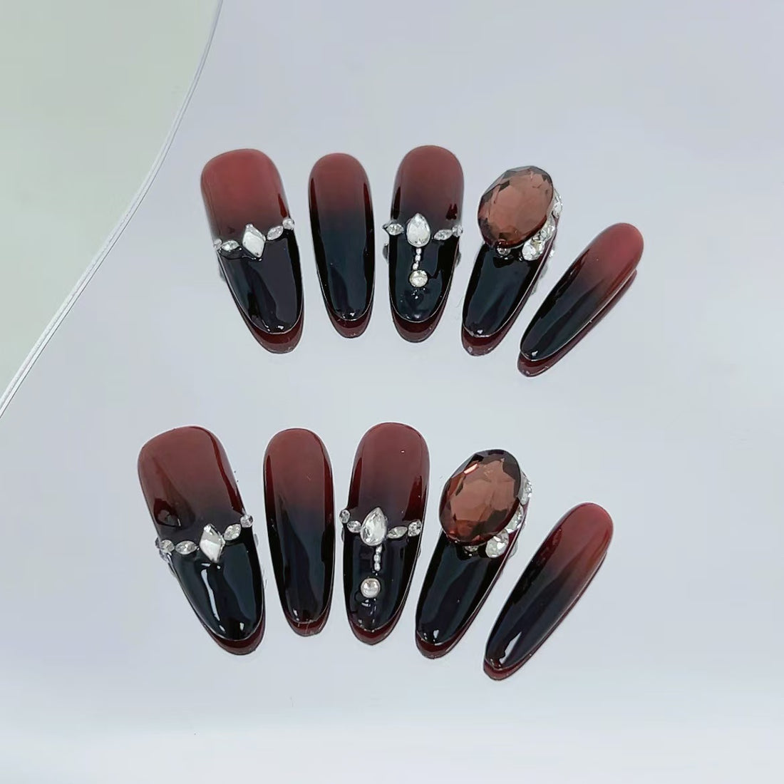Nocturnal Elegance - Leah Nail Queen
