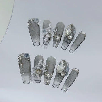 Wonderland - Leah Nail Queen