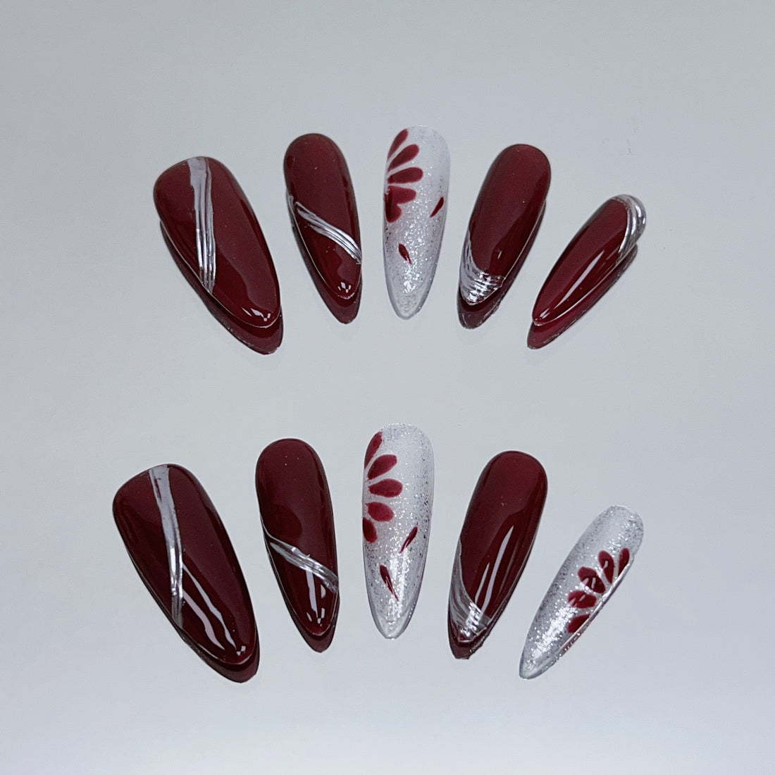 Fleur Rouge - Leah Nail Queen