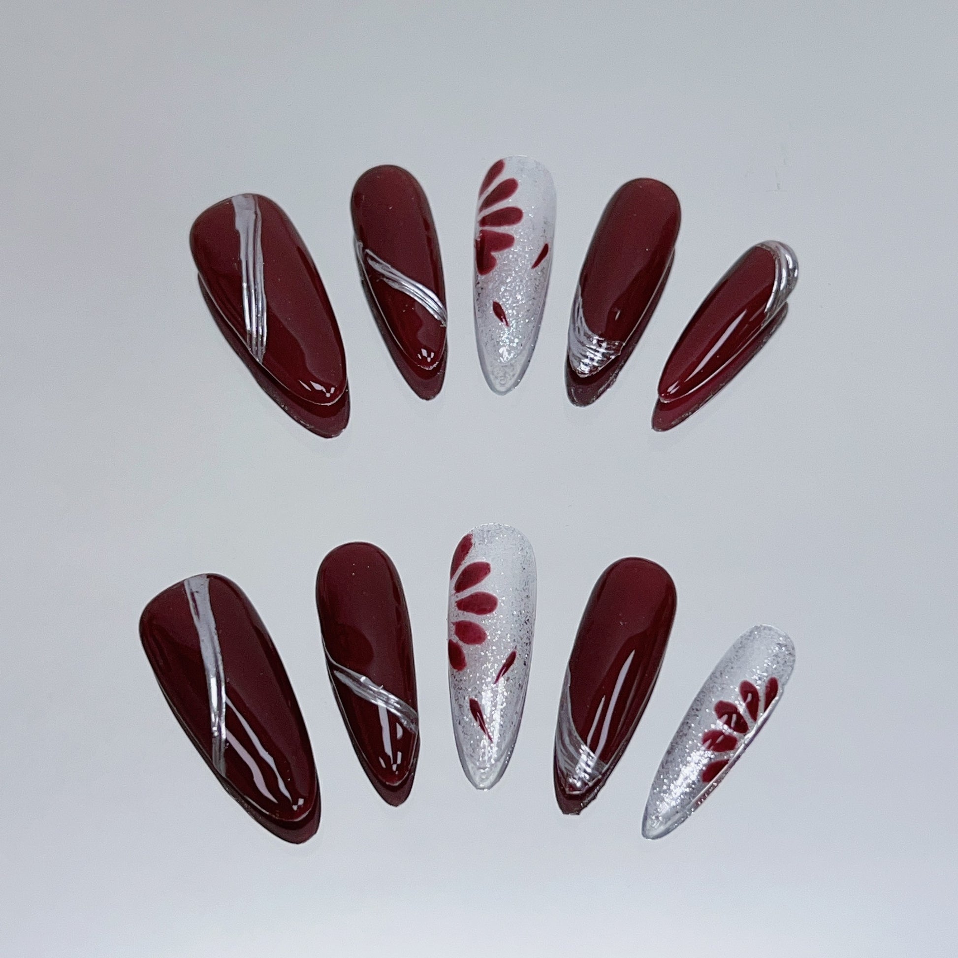 Fleur Rouge - Leah Nail Queen