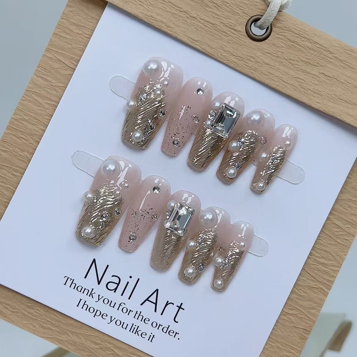 Pearl Elegance - Leah Nail Queen