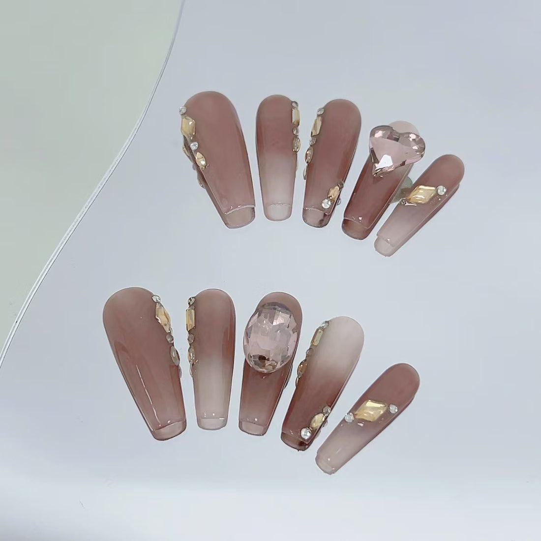 Galloping Horseshoes - Leah Nail Queen