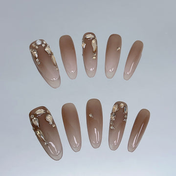 Dreamy Moments - Leah Nail Queen