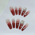 La Reine - Leah Nail Queen